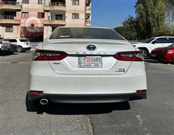 تۆیۆتا کامری